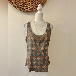 Area Multicolor Geometric Sequin Tank Top